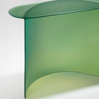 <a href="https://www.galeriegosserez.com/artistes/cober-lukas.html">Lukas Cober</a> - New Wave - Console (Crystal Green)